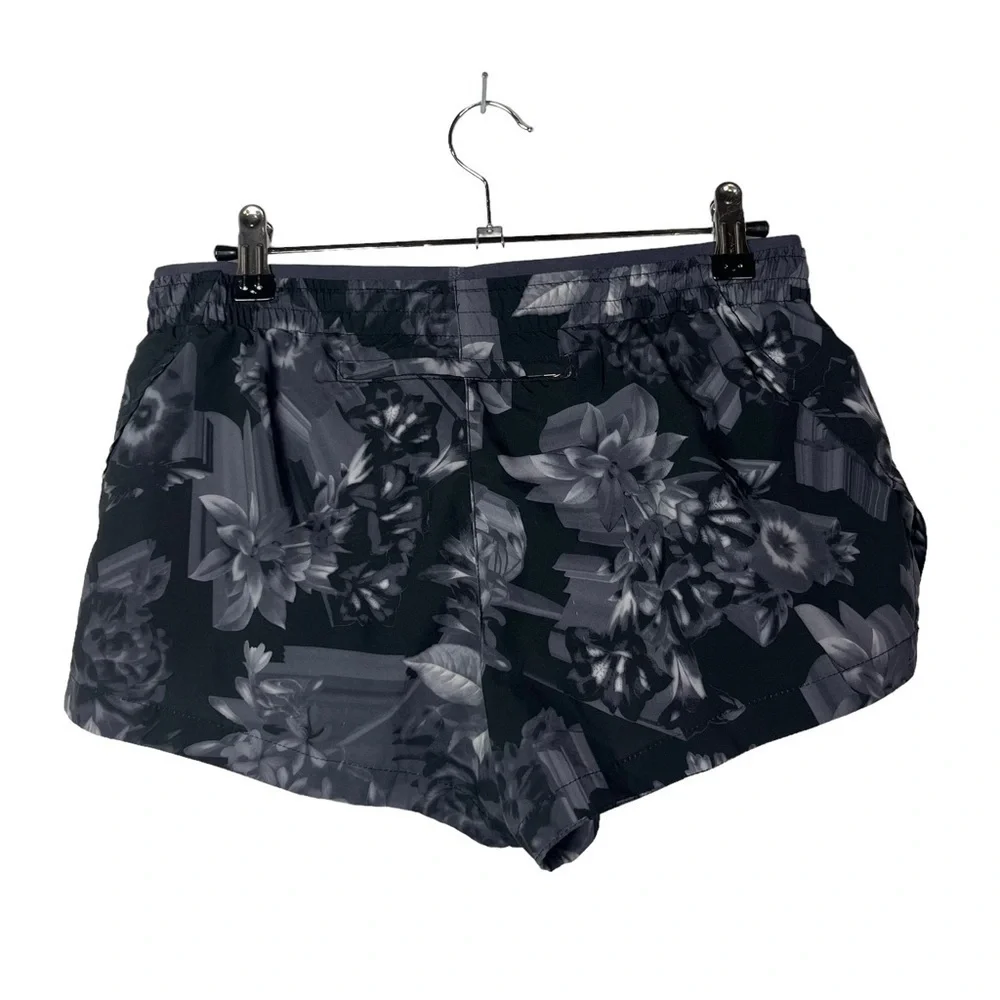 Nike‎ Elevate Black & Gray Floral Running Shorts S